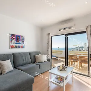 Apartment Apartamento Laurent - Beachfront And City Center, Albufeira